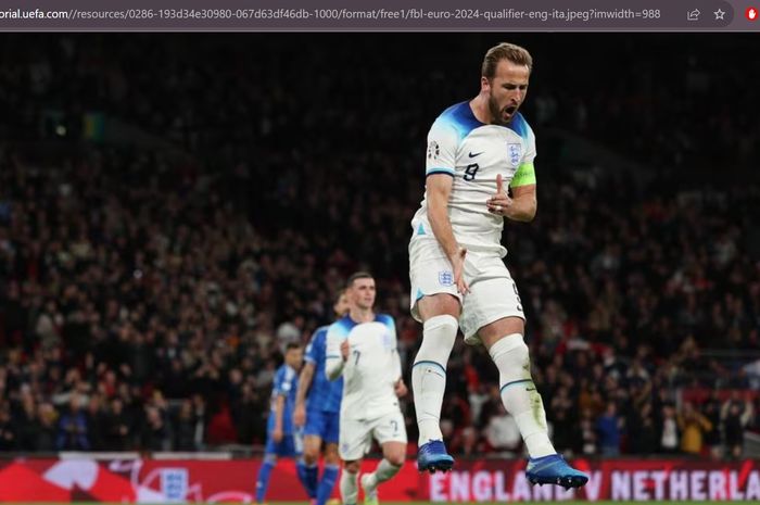 Penyerang timnas Inggris, Harry Kane, merayakan gol ke gawang timnas Italia dalam lanjutan Kualifikasi EURO 2024 di Stadion Wembley, Selasa (17/10/2023) waktu setempat.