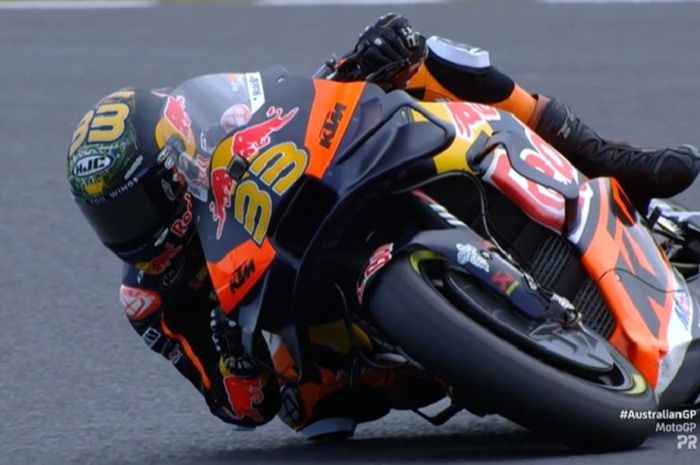 Pembalap KTM Red Bull, Brad Binder 