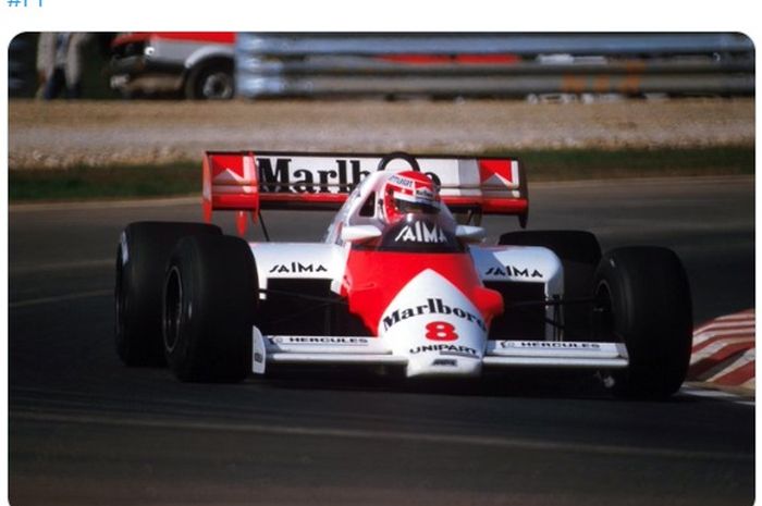 Niki Lauda menjadi juara dunia Formula 1 dengan selisih poin paling kecil sepanjang sejarah pada 21 Oktober 1984.