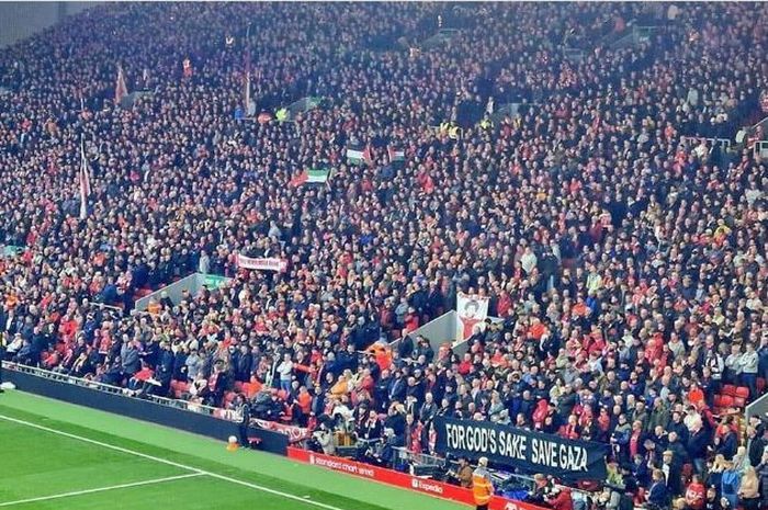Liverpool membuat fans marah dengan melakukan keputusan blunder karena mengganggu tradisi yang sudah lama ada.