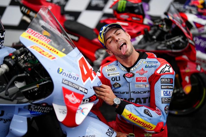 Pembalap Gresini Racing, Fabio Di Giannantonio usai meraih podium pada MotoGP Australia 2023