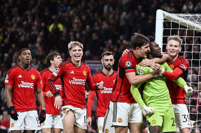 Para pemain Manchester United merayakan penyelamatan gemilang Andre Onana pada lanjutan Liga Champions kontra Copenhagen (24/10/2023).