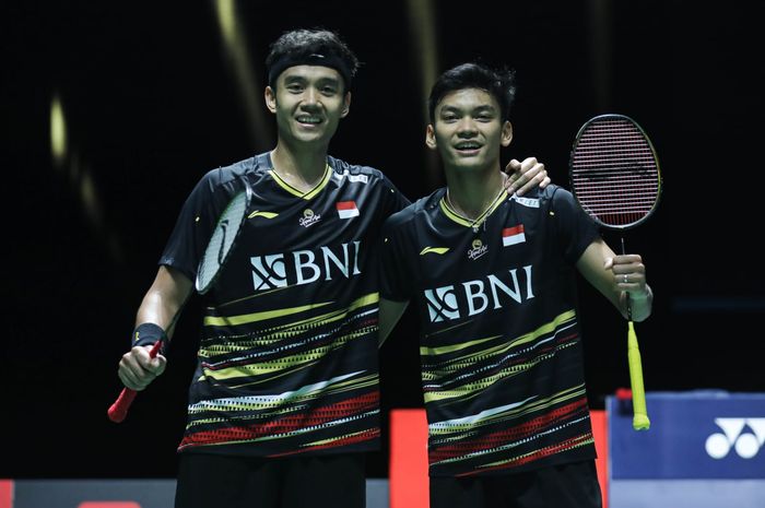 Ganda putra Indonesia, Bagas Maulana dan Muhammad Shohibul Fikri, setelah memenangi perempat final French Open 2023 di Glaz Arena, Rennes, Prancis, 27 Oktober 2023.