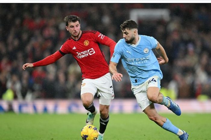 Aksi Mason Mount saat menghadapi Manchester City.