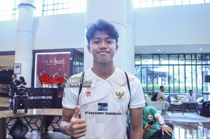 Pemain timnas U-17 Indonesia, Figo Dennis Saputrananto, saat ditemui di Hotel Le Meridien, Tanah Abang, Rabu (1/11/2023).