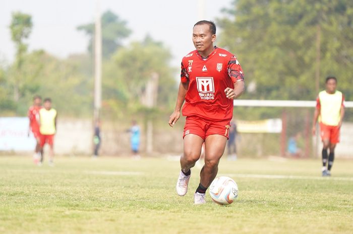 Wawan Febrianto resmi memperkuat Malut United FC pada paruh kedua kompetisi Liga 2 2023-2024.