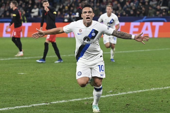 Penyerang Inter Milan, Lautaro Martinez dikabarkan masuk dalam bidikan Manchester United.