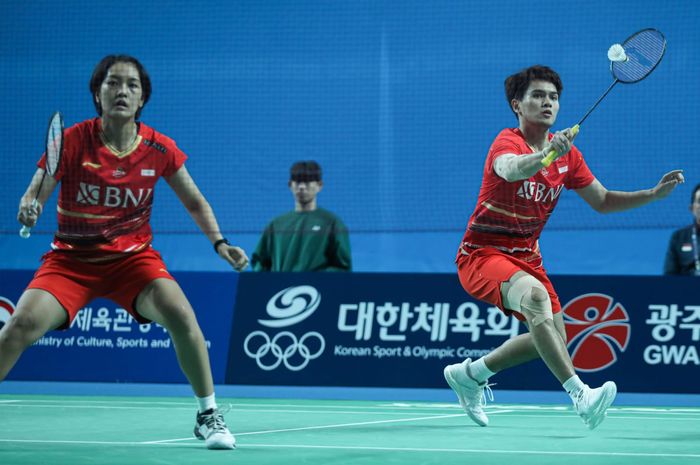 Aksi ganda campuran Indonesia, Adnan Maulana/Nita Violina Marwah pada babak kedua Korea Masters 2023, Kamis (9/11/2023)