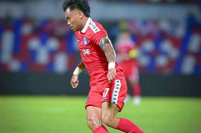 Saddil Ramdani saat membela Sabah FC melawan Hai Phong FC di Piala AFC 2023-2024 di Stadion Likas, Kinabalu, Kamis (9/11/2023).