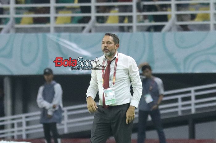 Pelatih timnas U-17 Panama, Mike Stump