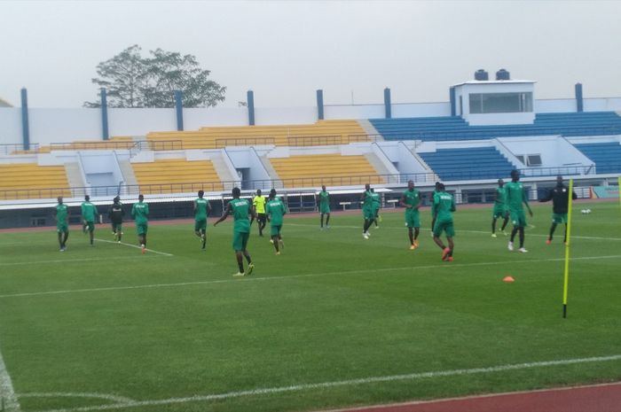 Sesi latihan timnas U-17 Senegal di Stadion Arcamanik, Kamis (16/11/2023).