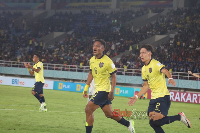 Selebrasi gol pertama Ekuador yang dicetak oleh Elkin Ruiz saat menghadapi Panama pada laga terakhir Grup A pada Kamis (16/11/2023) malam WIB di Stadion Manahan, Solo