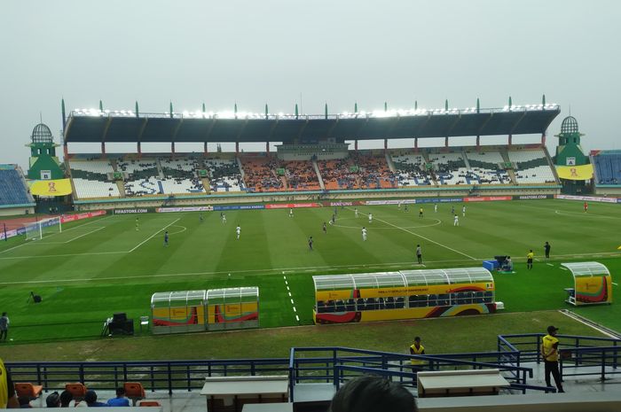 Suasana pertandingan antara timnas U-17 Senegal dan Jepang di Stadion Si Jalak Harupat, Jumat (17/11/2023).