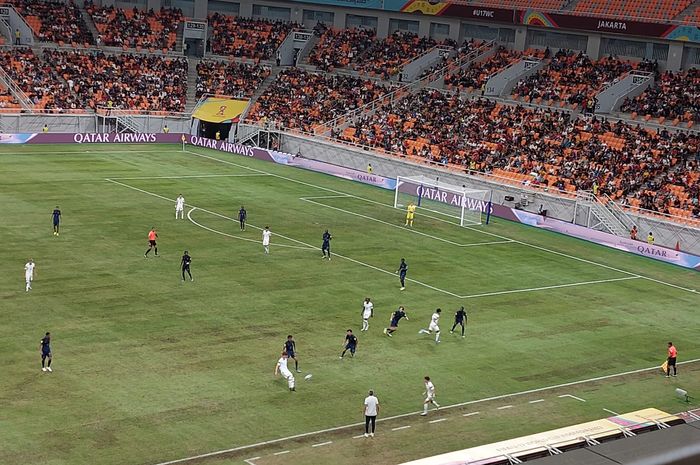 Suasana pertandingan Amerika Serikat vs Prancis di Grup E Piala Dunia U-17 2023, Sabtu (18/11/2023) di Jakarta International Stadium.