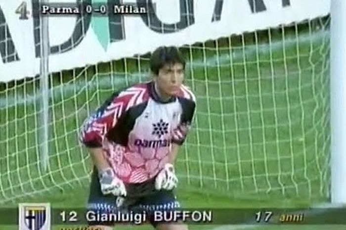 Debut Gianluigi Buffon di Liga Italia dalam laga Parma vs AC Milan, 19 November 1995.