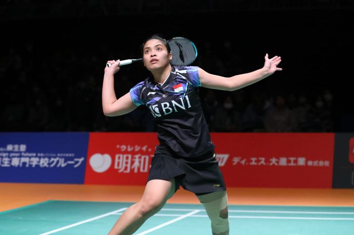 Pebulu tangkis tunggal putri Indonesia, Gregoria Mariska Tunjung, pada babak semifinal Kumamoto Masters 2023 di Kumamoto Prefectural Gymnasium, Kumamoto, Jepang, Sabtu (18/11/2023).