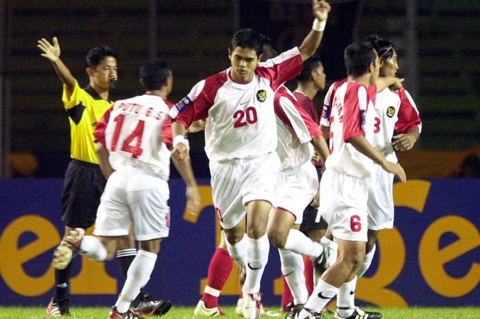 Timnas Indonesia memiliki memori manis saat melawan Filipina kala bersua di Piala Tiger 2002 pada 23 Desember 2002 dengan kemenangan 13-1.