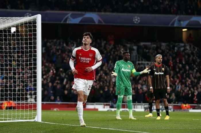 Pemain Arsenal, Kai Havertz, merayakan golnya yang membuka kemenangan besar atas Lens pada matchday 5 Liga Champions, Rabu (29/11/2023) di Stadion Emirates, London.