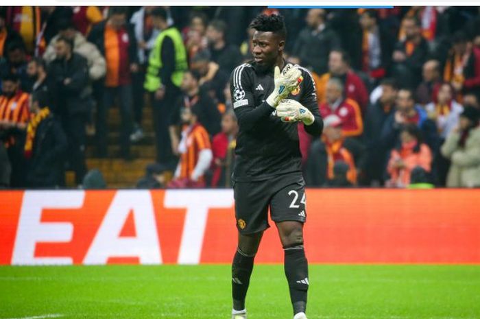 Andre Onana dinilai tidak menghormati timnas Kamerun karena terlambat datang ke Piala Afrika 2023 demi Manchester United.