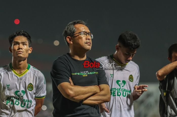 Pelatih Persikabo 1973, Aji Santoso, saat ditemui di Stadion Indomilk Arena, Tangerang, Banten, Minggu (10/12/2023) malam.