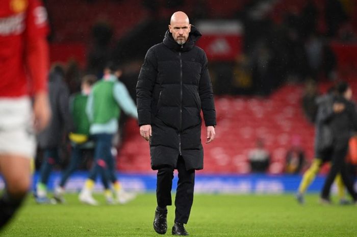 Erik ten Hag kena sindir sahabat Cristiano Ronaldo, Piers Morgan, lagi setelah membuat Manchester United panen rekor buruk.