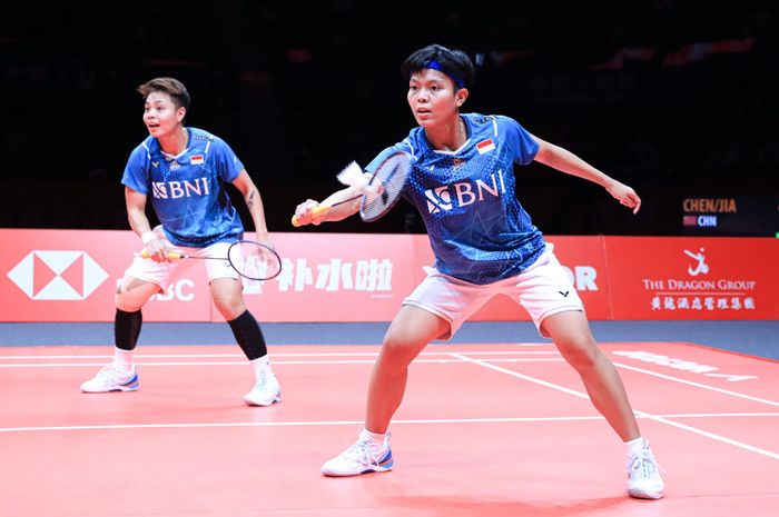 Pasangan ganda putri Indonesia, Apriyani Rahayu/Siti Fadia Silva Ramadhanti, pada laga kedua grup BWF World Tour Finals 2023 di Hangzhou Sports Center Gymnasium, China, Kamis (14/12/2023).