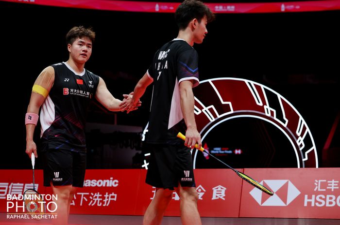 Ganda putra nomor satu dunia asal China, Liang Wei Keng/Wang Chang saat tampil pada semifinal BWF World Tour Finals 2023, Sabtu (16/12/2023)