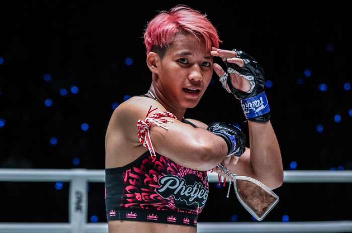 Phetjeeja akan bertransisi ke kickboxing untuk pertama kalinya di ONE Friday Fights 46 pada 22 Desember 2023 di Lumpinee Boxing Stadium, Bangkok.
