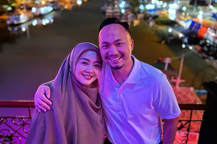 Sosok artis yang dulu taaruf dengan seorang pejabat