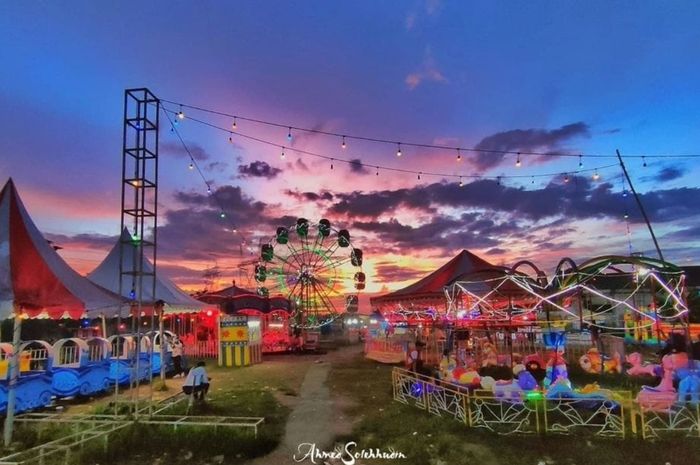 Apa Arti Mimpi Berjalan Di Tengah Pasar Malam?