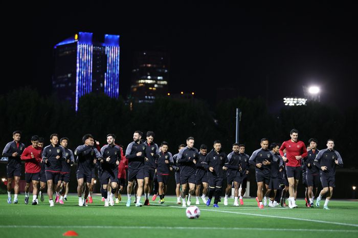 Bek Persib Bandung Rachmat Irianto memberikan pesan kepada para pemain timnas Indonesia agar bisa bersaing di Piala Asia 2023 meski menghadapi lawan berat.