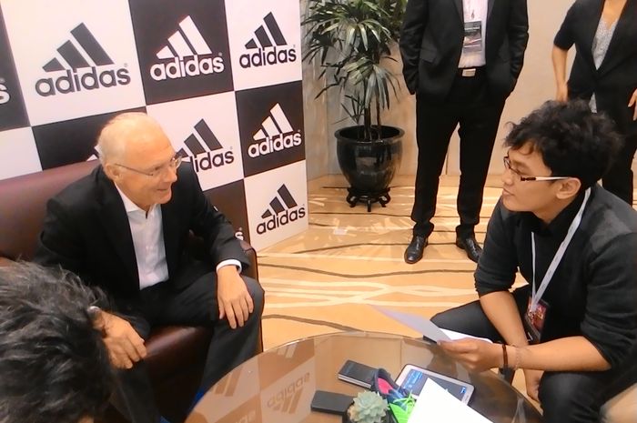 Momen wawancara penulis dengan legenda Jerman, Franz Beckenbauer, pada 2014. Sang Kaisar meninggal dunia pada Minggu (7/1/2024) dalam usia 78 tahun.