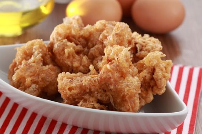 Bahan-bahan Ayam Goreng Kipas di atas meja dapur