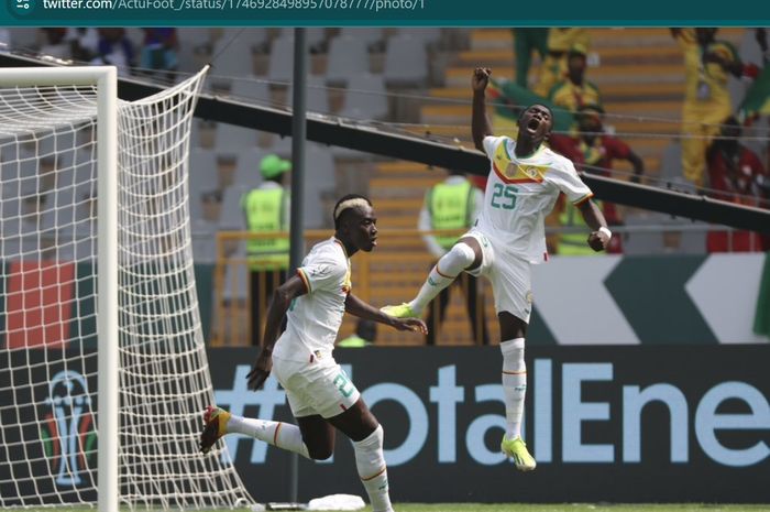 Gelandang muda timnas Senegal, Lamine Camara, mencetak brace dalam kemenangan 3-0 atas Gambia pada laga perdana Piala Afrika 2023.