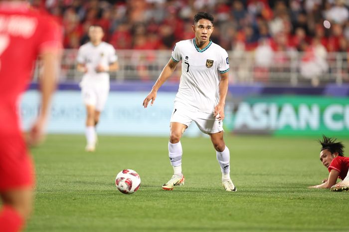 Penampilan Marselino Ferdinan saat timnas Indonesia menang 1-0 atas Vietnam di Abdullah Bin Khalifa Stadium, dalam lanjutan laga grup D Piala Asia 2023, Jumat (19/1/2024).