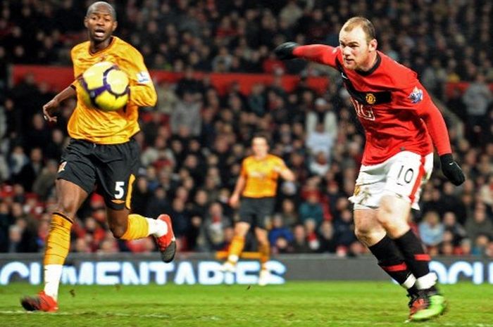 Wayne Rooney mencetak 4 gol saat Manchester United mengalahkan Hull City 4-0 di Liga Inggris, 23 Januari 2010 di Old Trafford.