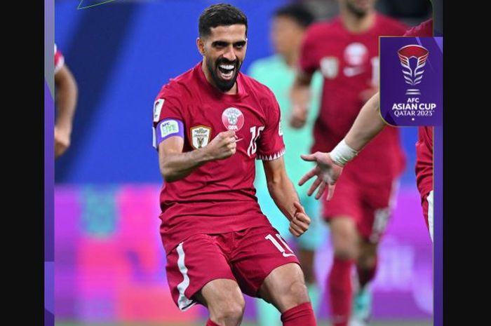 Kapten Timnas Qatar, Hassan Al Haydos, merayakan gol ke gawang China di laga Grup A Piala Asia 2023.
