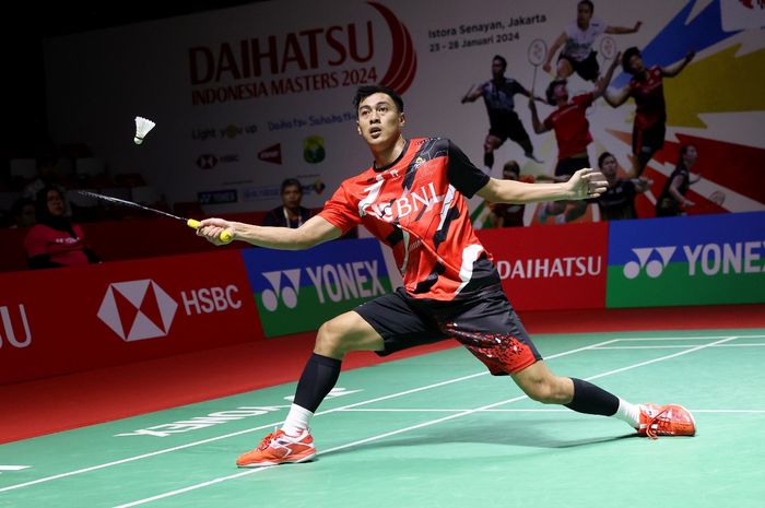 Pebulu tangkis tunggal putrA Indonesia, Shesar Hiren Rhustavito,, pada babak kualifikasi Indonesia Masters 2024 di Istora Senayan, Jakarta, Selasa (23/1/2024).