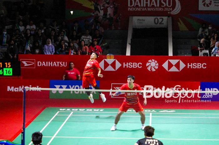 Leo Rolly Carnando/Daniel Marthin turut persembahkan kemenangan di pertandingan pertama Badminton Asia Team Championship 2024, di mana Indonesia menggila taklukan Arab Saudi, 5-0.