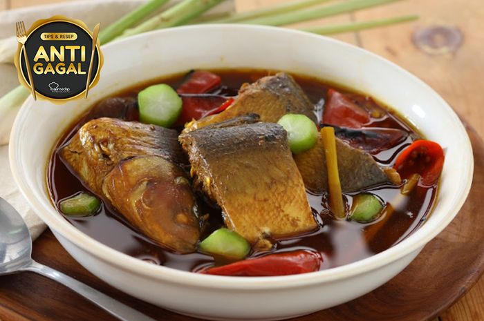 Hidangan pindang bandeng untuk lauk sarapan.