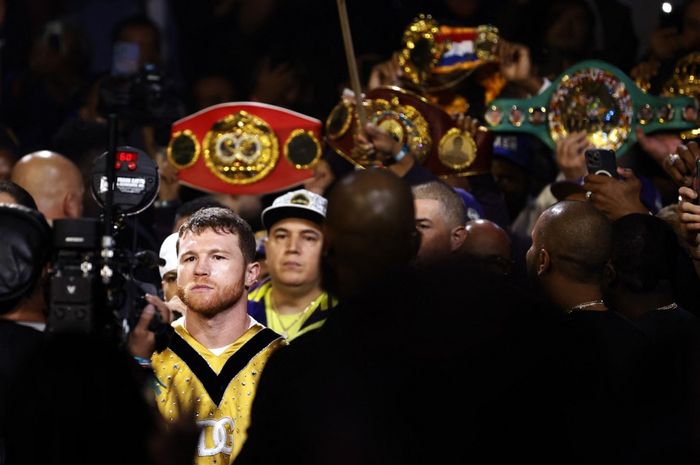 Petinju asal Meksiko dan juara tak terbantahkan di kelas menengah, Saul Canelo Alvarez