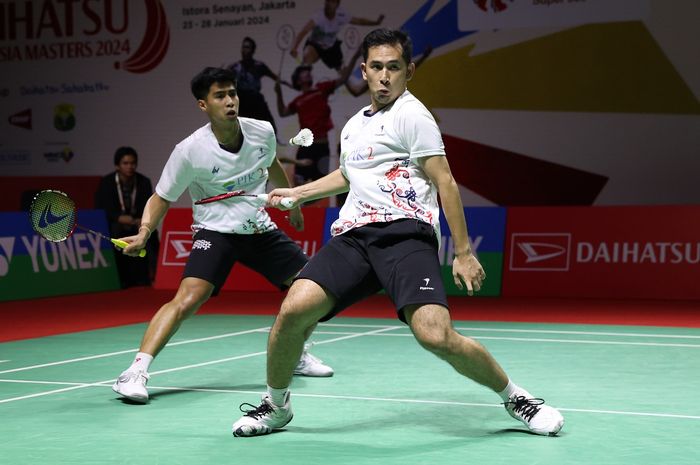 Pasangan ganda putra Indonesia, Sabar Karyaman Gutama/Moh Reza Pahlevi, pada babak perempat final Indonesia Masters 2024 di Istora Senayan, Jakarta, Jumat (26/1/2024).