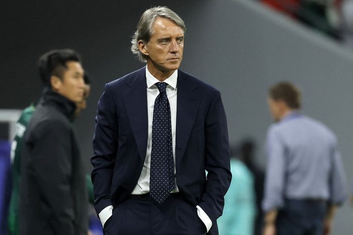 Pelatih Arab Saudi, Roberto Mancini, sempat meninggalkan pertandingan ketika momen adu penalti di babak 16 besar Piala Asia 2023.