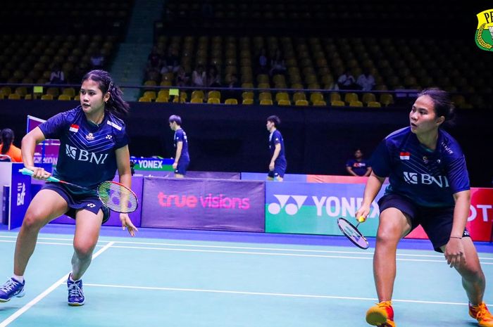 Ganda putri Indonesia, Febi Setianingrum dan Jesita Putri Miantoro, saat tampil pada babak kedua Thailand Masters 2024 di Bangkok, Thailand, 1 Februari 2024.