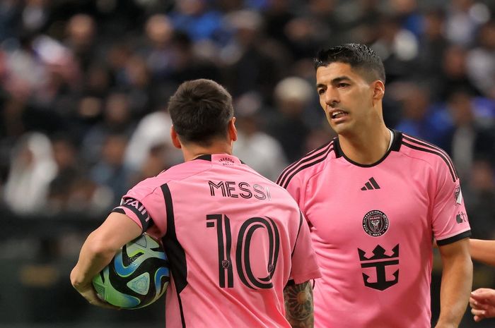 Lionel Messi dan Luis Suarez saat tampil membela Inter Miami menghadapi Al Hilal di Kingdom Arena, Riyadh (29/1/2024).