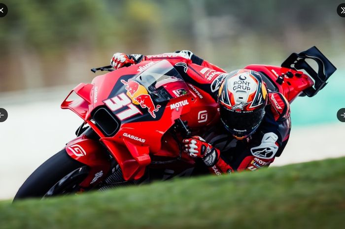 Bos Ducati, Davide Tardozzi membuat komentar menarik usai melihat penampilan Pedro Acosta di tes MotoGP.