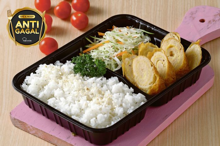 Hidangan nasi ikan lapis dadar