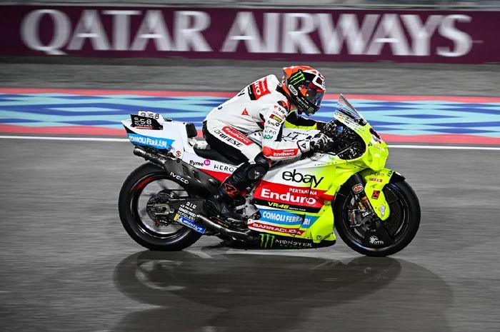 Pembalap Enduro Pertamina VR46, Fabio Di Giannantonio pada tes pramusim MotoGP 2024 di Sirkuit Lusail, Qatar, Senin, 19 Februari 2024