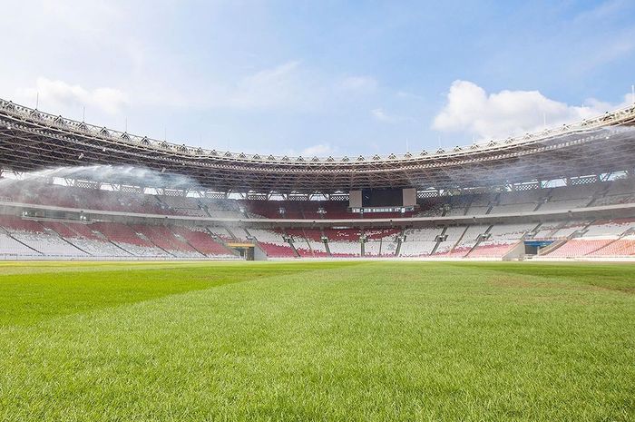 Kondisi terakhir rumput Stadion Utama Gelora Bung Karno, Jakarta, Kamis (22/2/2024)