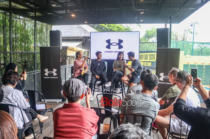 Suasana kegiatan Media Session Under Armour Curry Day di Indonesia.